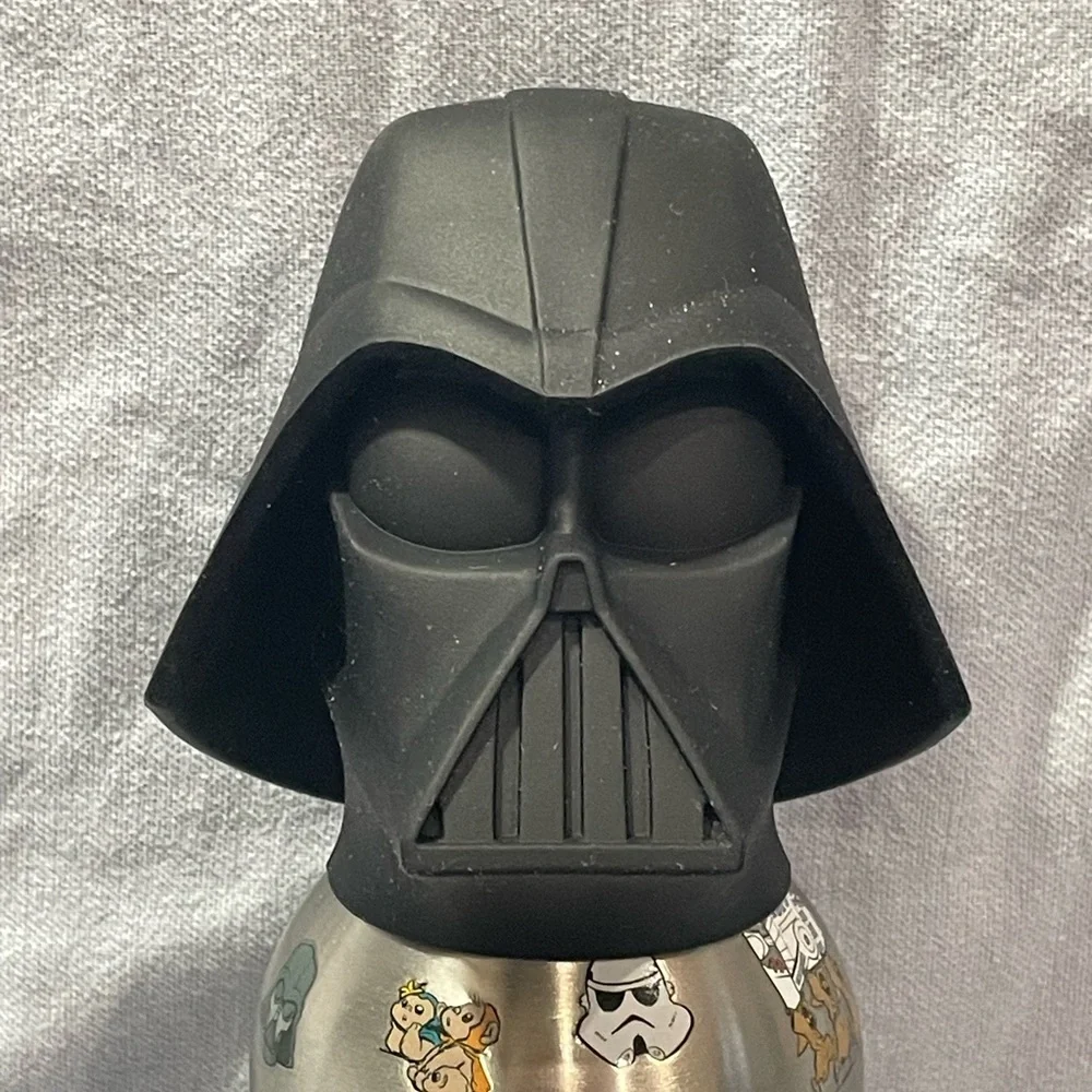NEW Disney Star Wars Galaxy's Edge‎ Darth Vader Head 17oz Steel Water Bottle